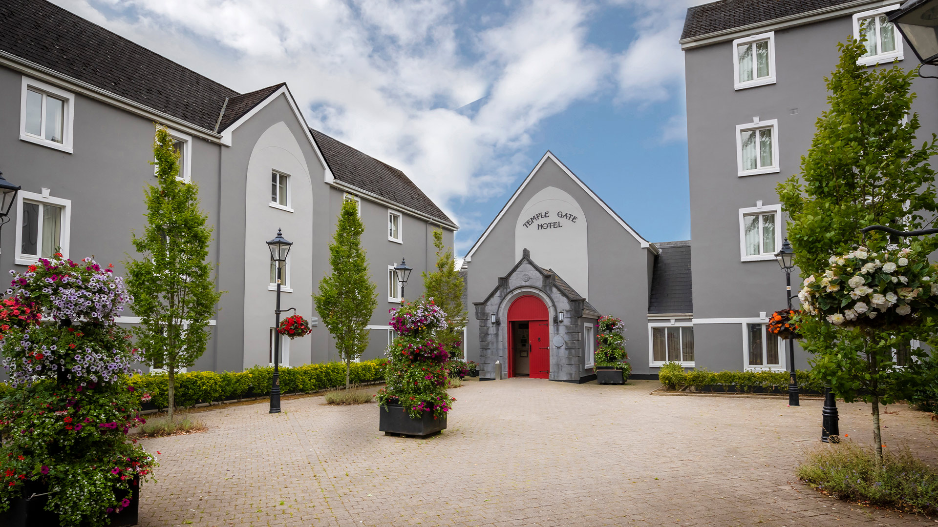 Temple Gate Hotel in Ennis, Ireland