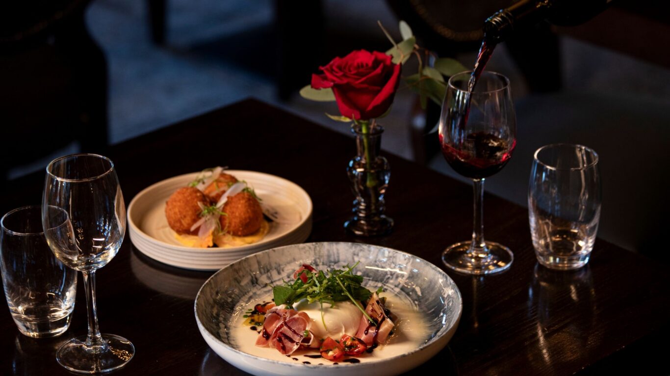 Gate 96 Restaurant_1