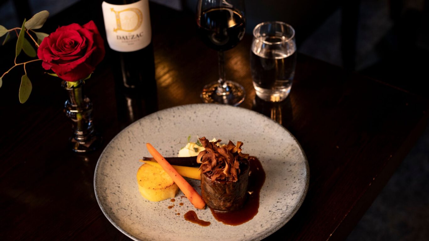 Gate 96 Restaurant_19